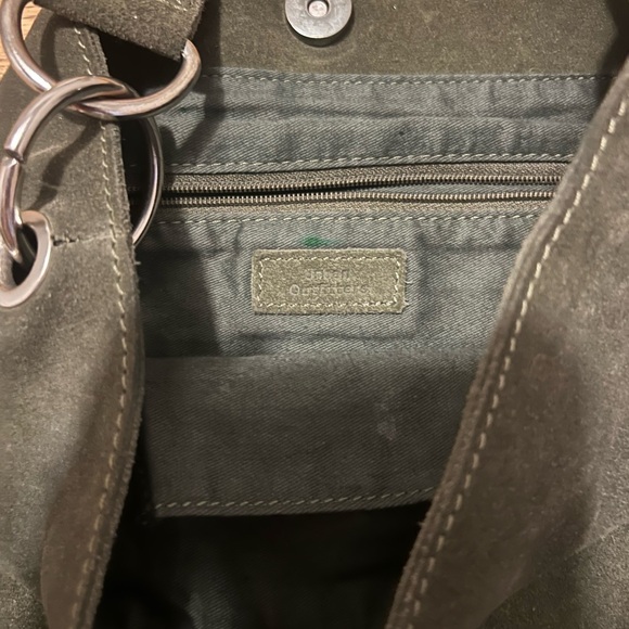 Urban Outfitters Cute Dark Green Suede Crossbody Bag - Picture 2 of 2